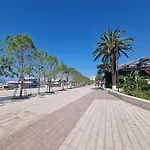 Lägenhet Sea View In 015